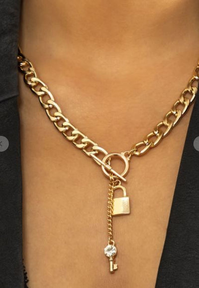 Silver or Gold Key Padlock Pendant Hollow metal Necklace - feelingchicboutique