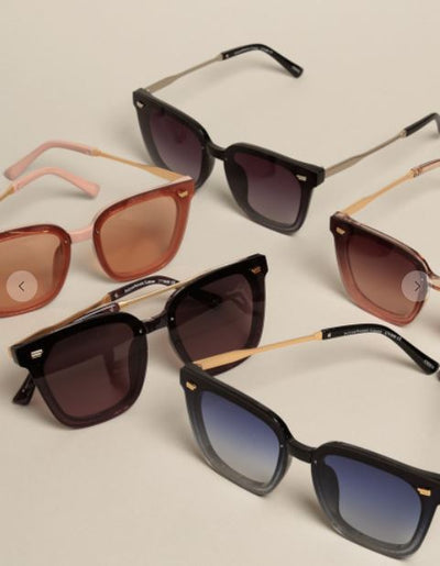 Women's Glitter Detailed Frame Sunglasses - feelingchicboutique